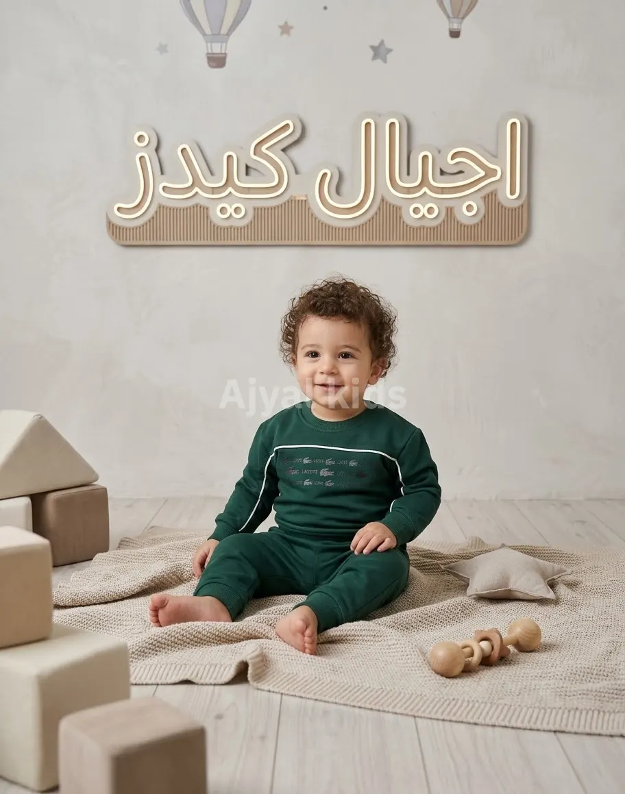 ترينغ فوتر مبطن ١٢-٣٠ شهر Lacost