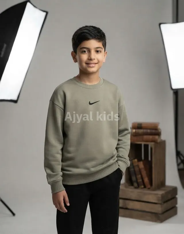 ترنغ  ولادي خريفي محير  Nike نمر 12 ل 18