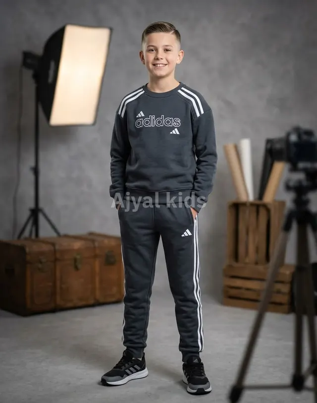 ترنيغ فوتر مبطن Adidas محير من 12 ل 20